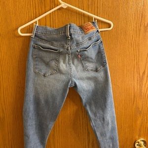 Levi jeans 710
